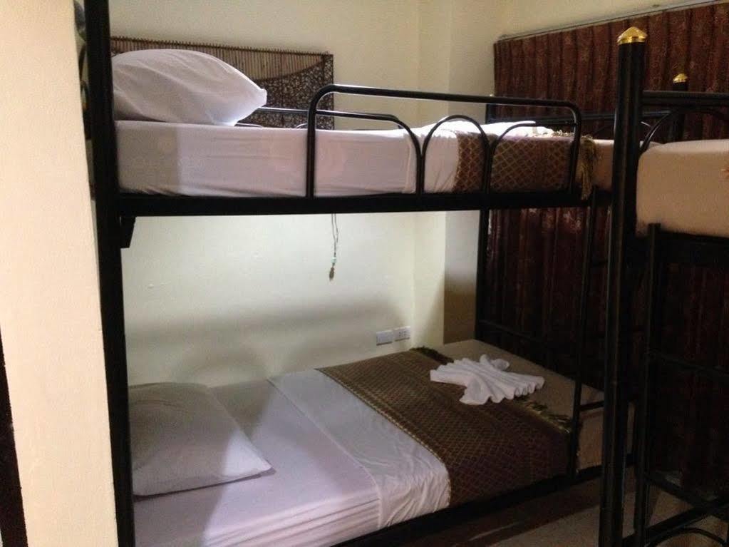 Living Room Guesthouse Ao Nang Экстерьер фото